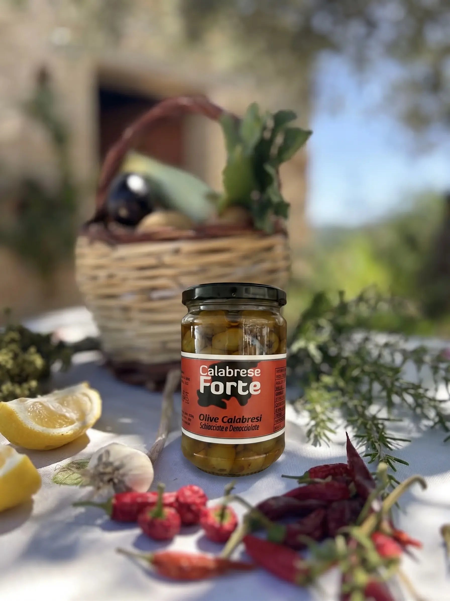Olive schiacciate e denocciolate