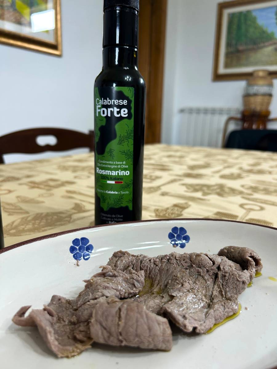 6 Bottiglie di Olio Aromatizzato al Rosmarino