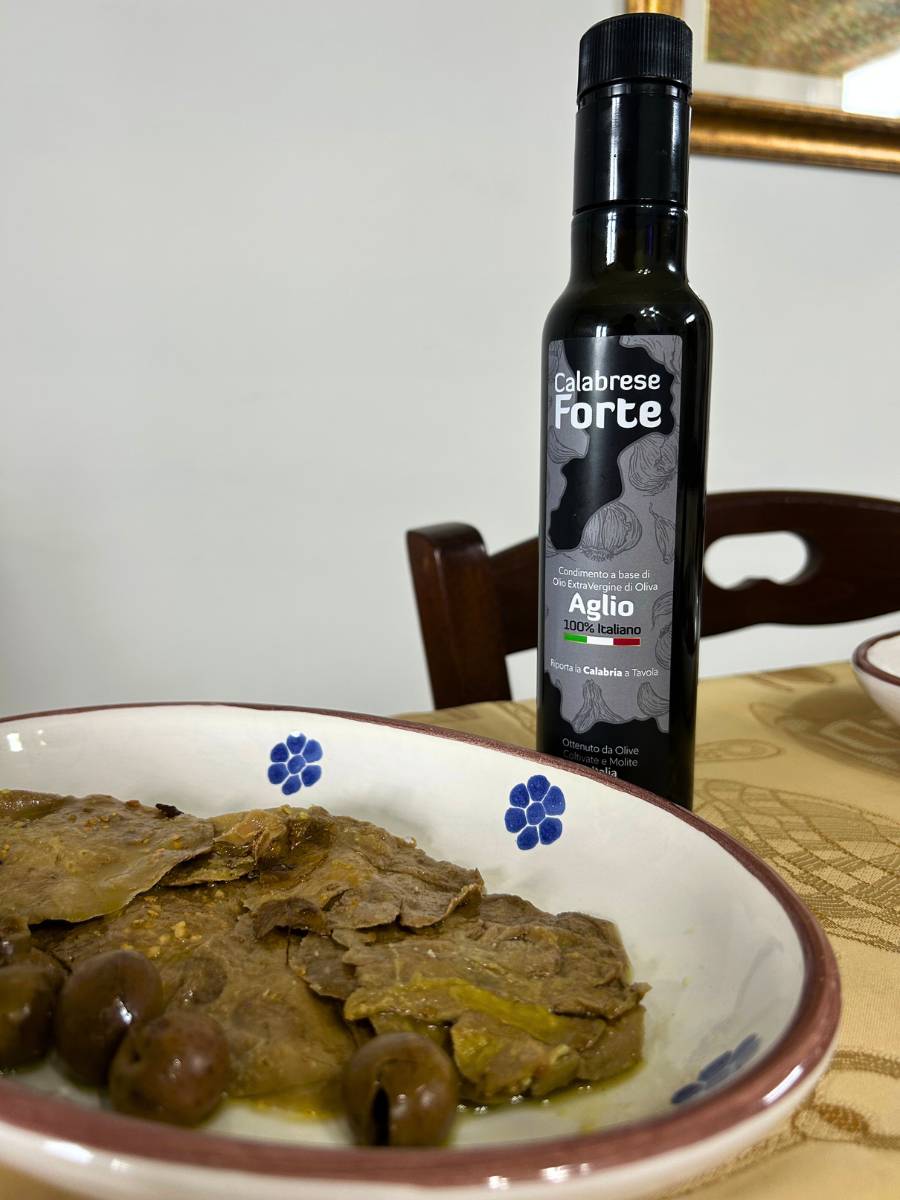 6 Bottiglie di Olio Aromatizzato all'Aglio