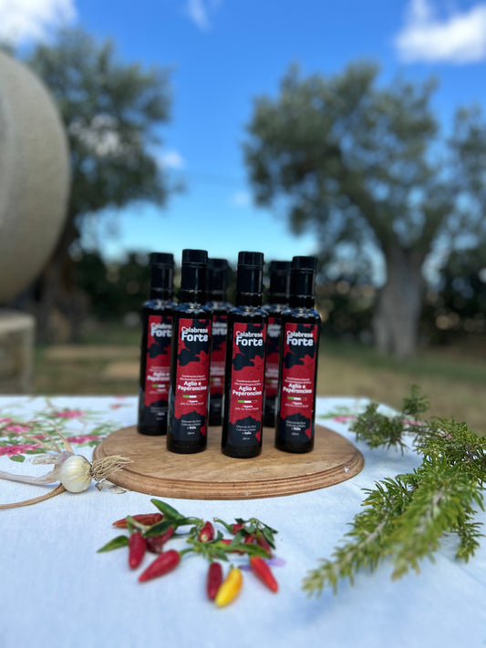 6 Bottiglie di Olio Aromatizzato all'Aglio e Peperoncino