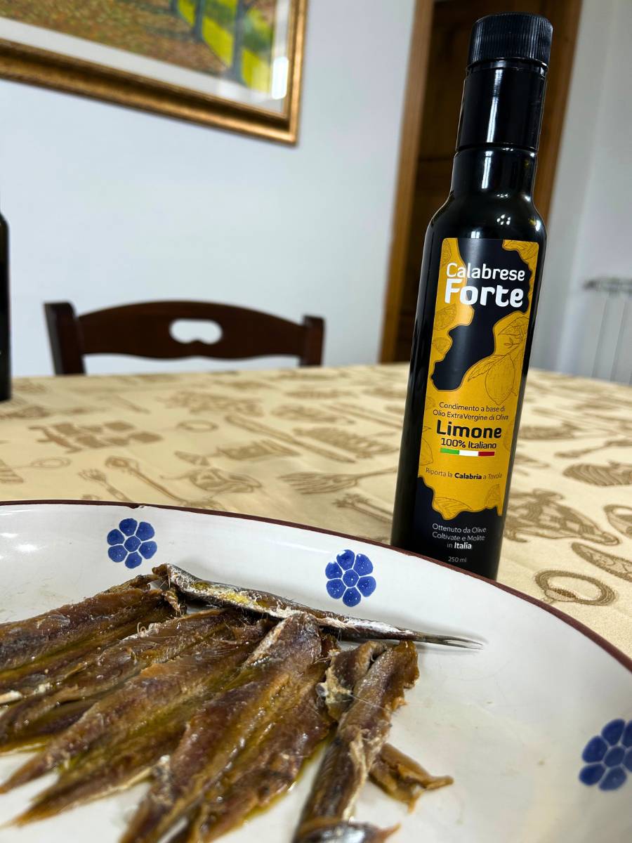 6 Bottiglie di Olio Aromatizzato al Limone